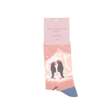 Load image into Gallery viewer, Miss Sparrow Bamboo Penguins on Ice Socks Dusky Pink
